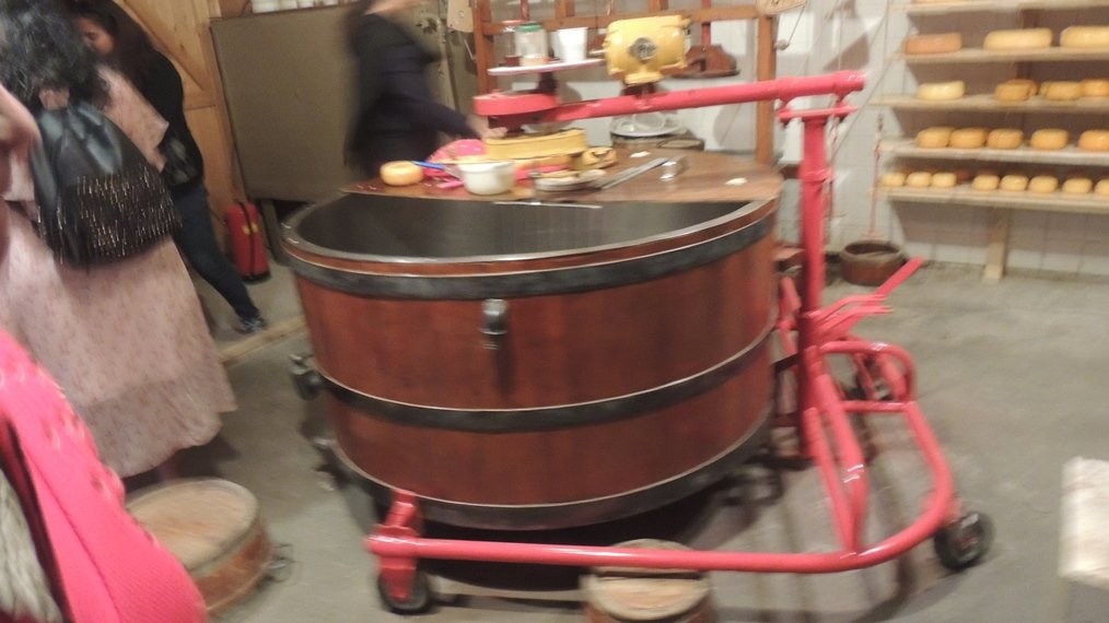 Alida Hoeve Cheese Farm & Wooden shoe factory-福伦丹必去景点