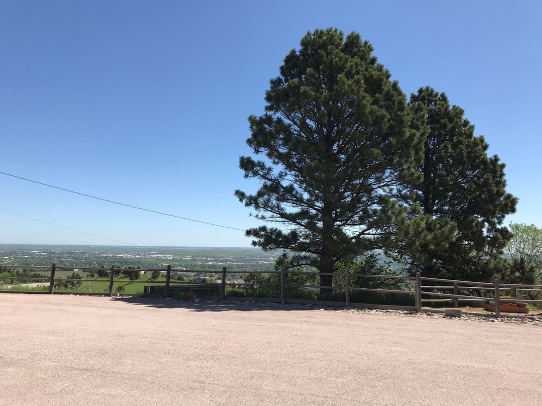 辽阔的天空汽车旅馆主图