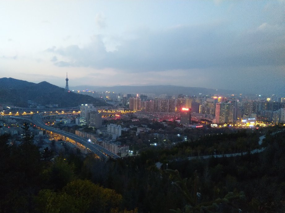 西宁南山景点图片