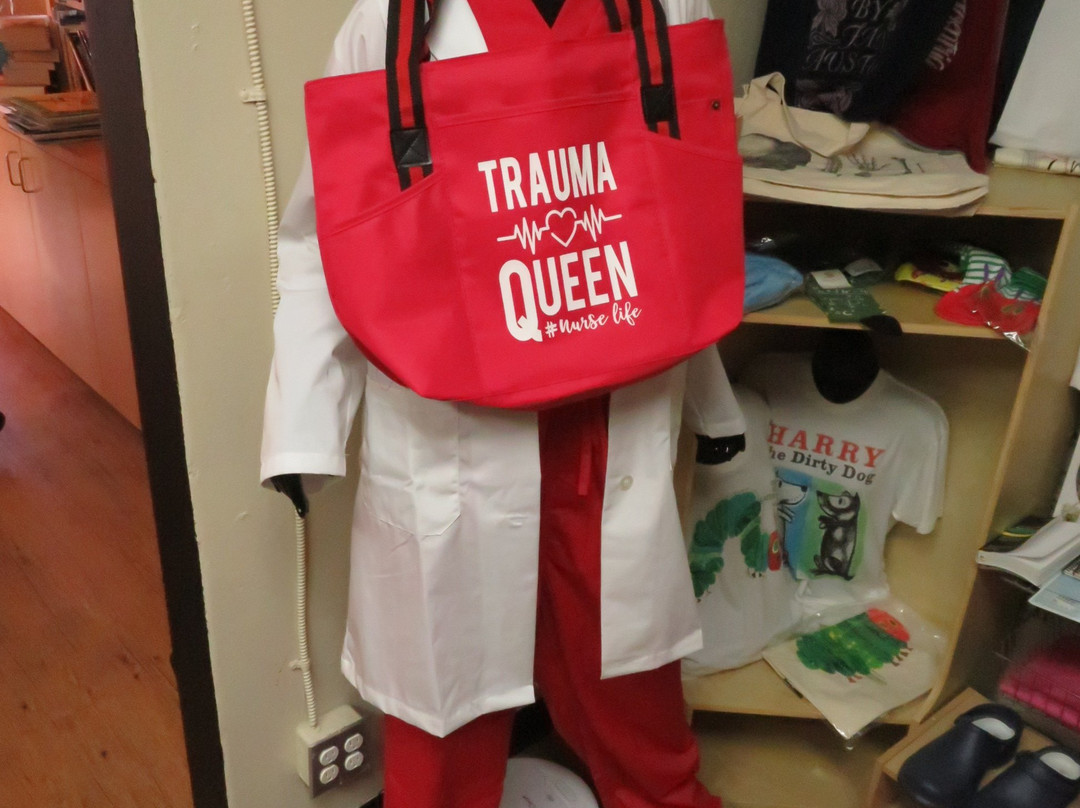 By The Book Bookstore-科珀斯克里斯蒂市必去景点