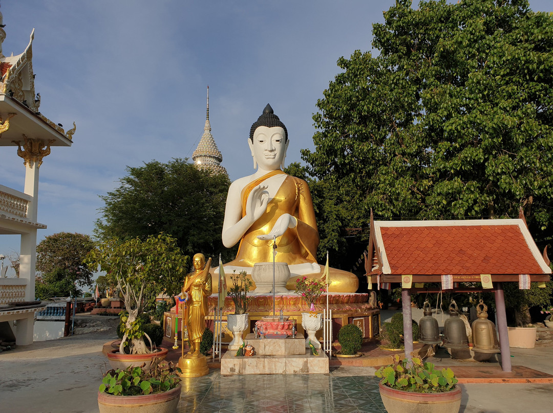 Wat Khao Nang Buat景点图片