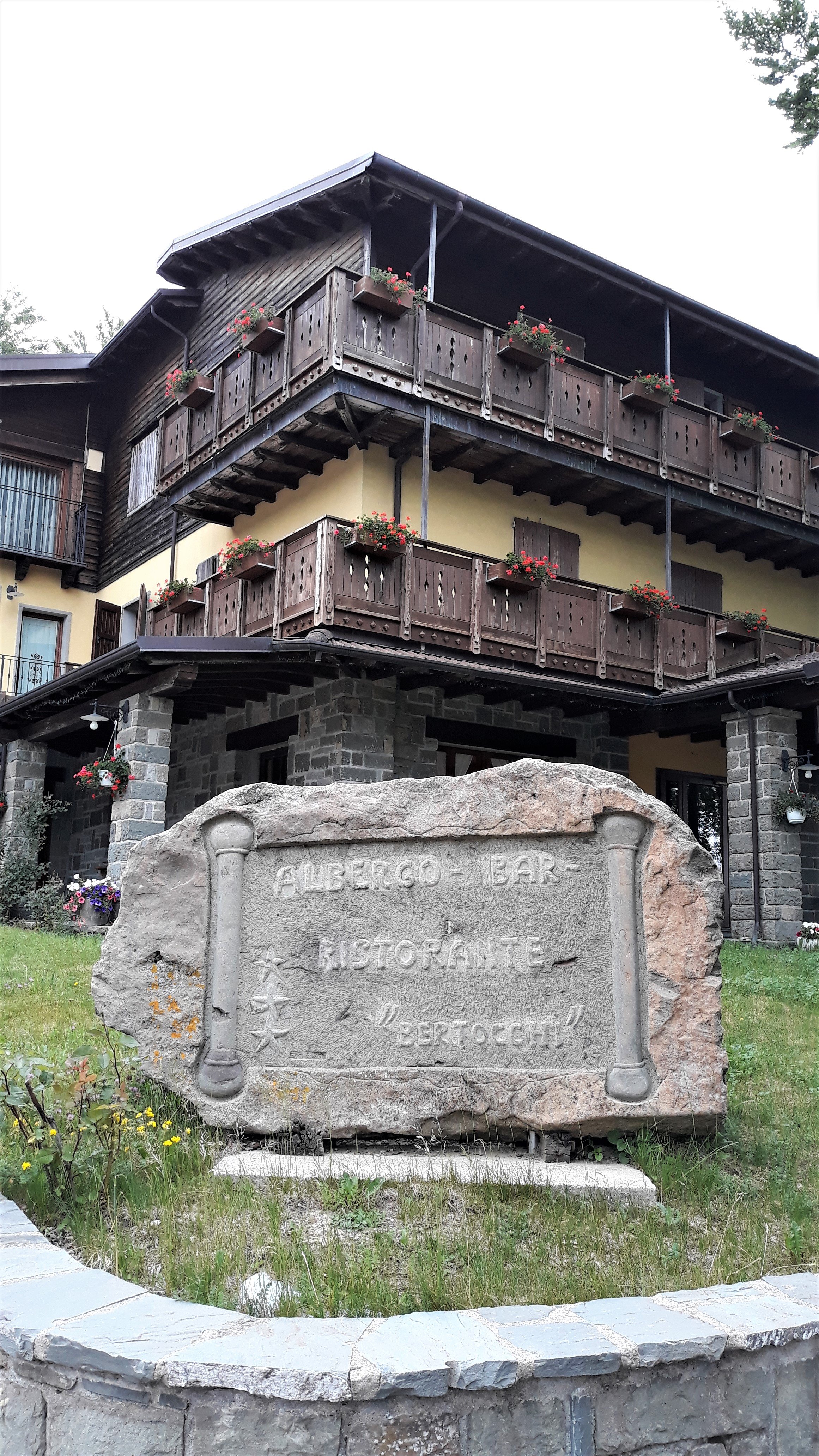 Albergo Bertocchi-portrait