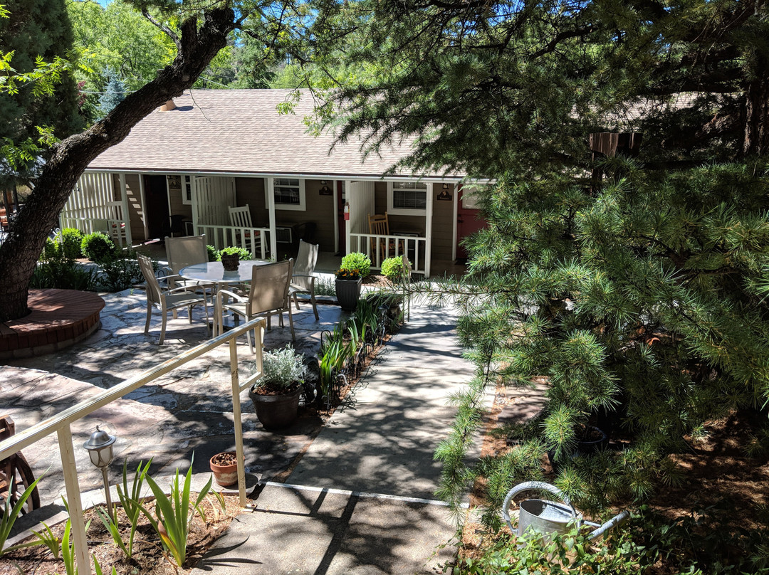 Prescott Pines Inn主图