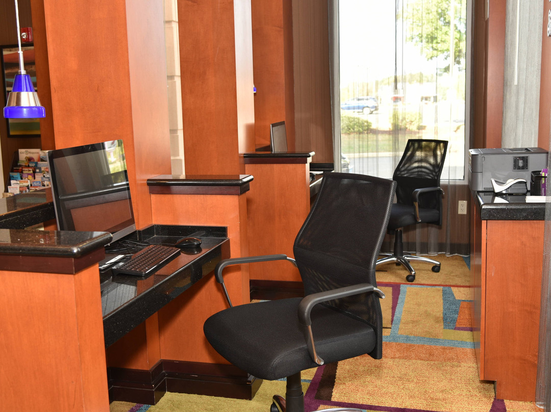 Fairfield by Marriott Inn & Suites Hartford Airport主图