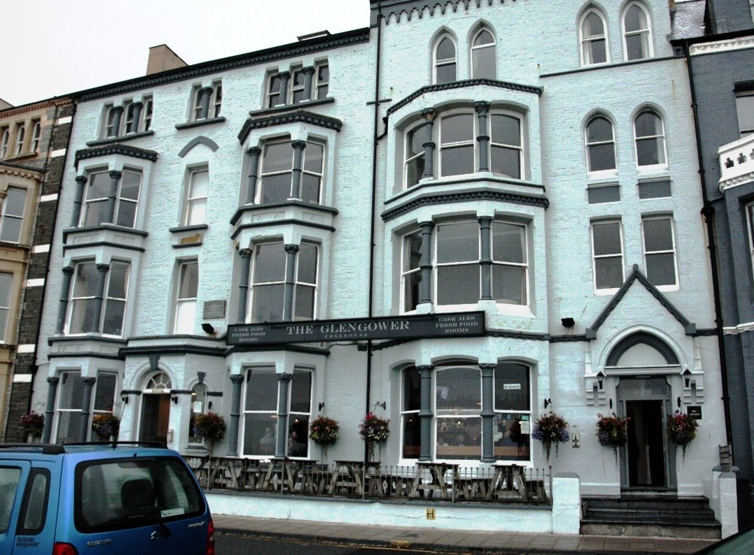格伦戈威尔酒店主图