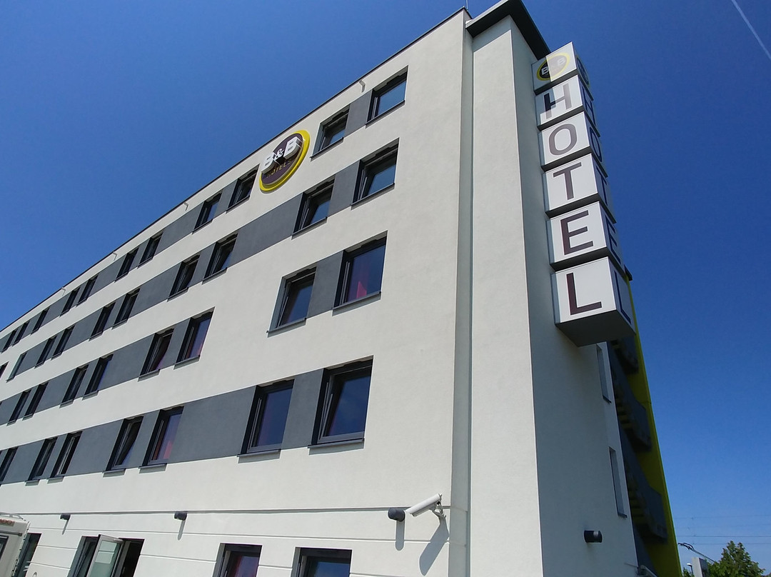 B&B Hotel Freiburg-Süd主图