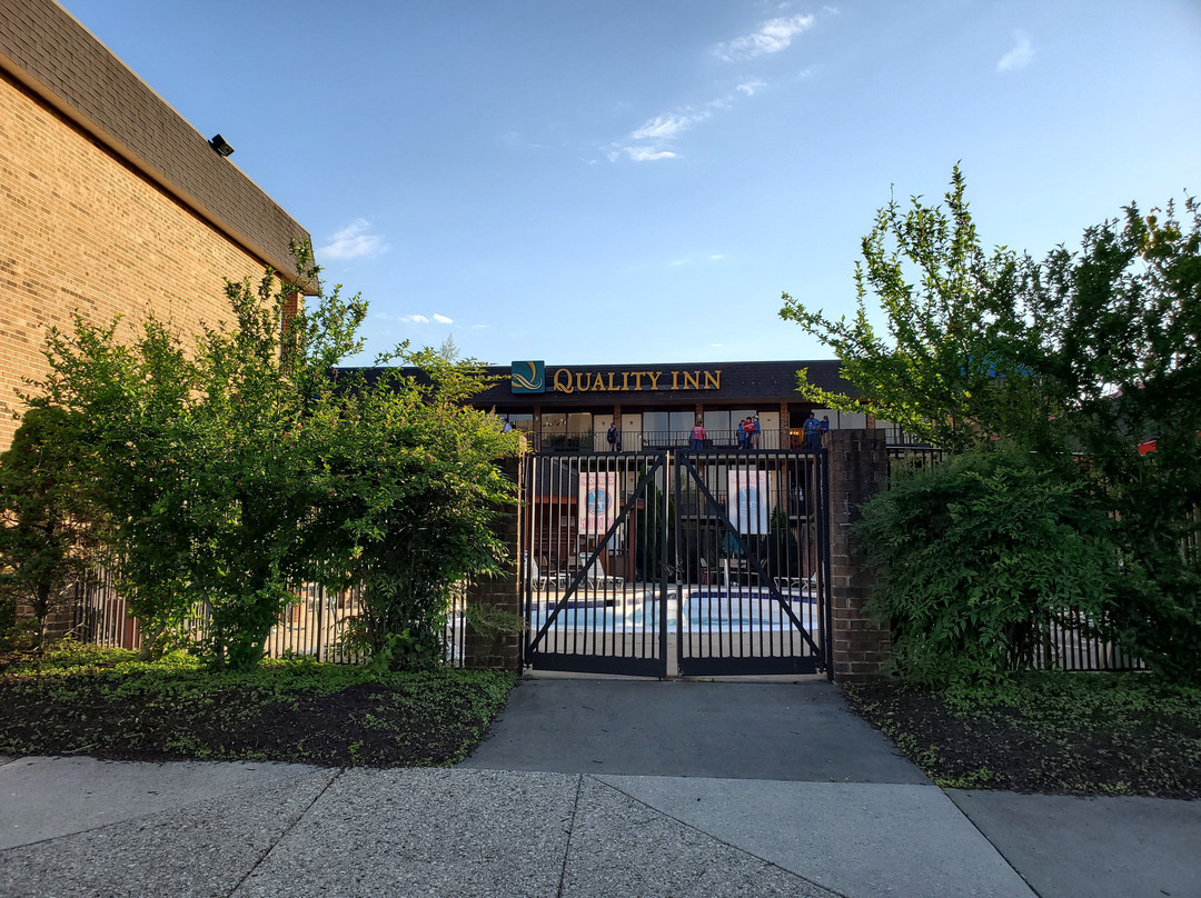 泰森斯角康福特茵酒店主图