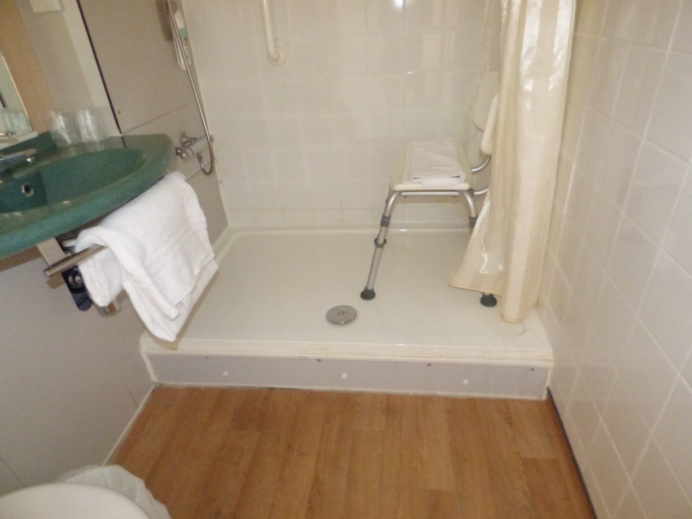 Ibis Plymouth Hotel-浴室