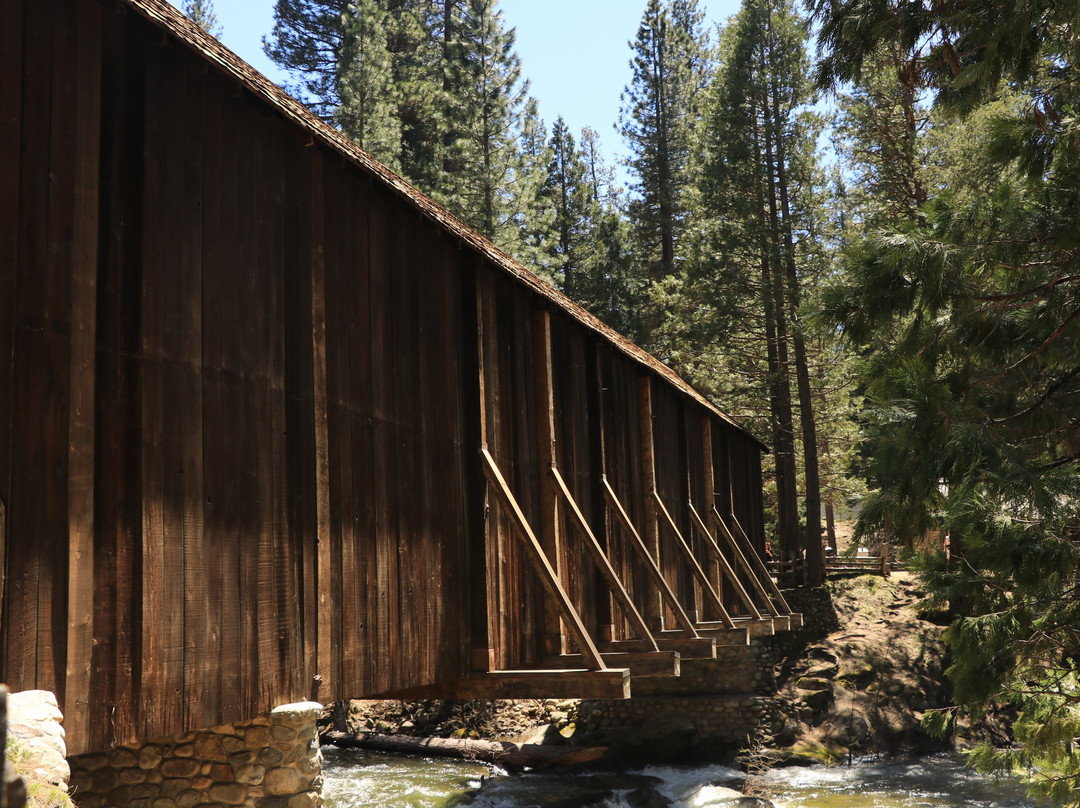 Wawona Covered Bridge景点图片