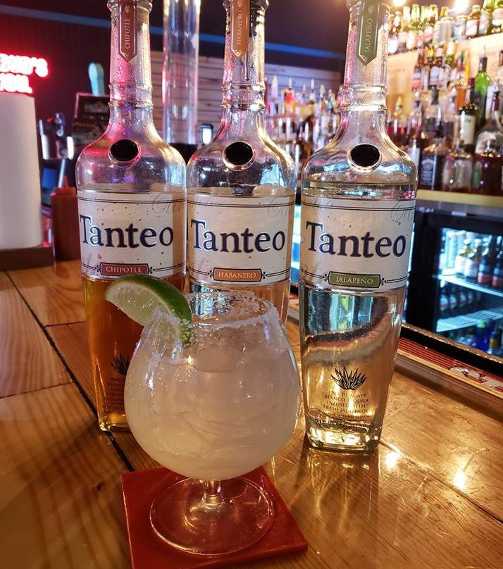 Chicken 'n Bowling-Havensight必去景点