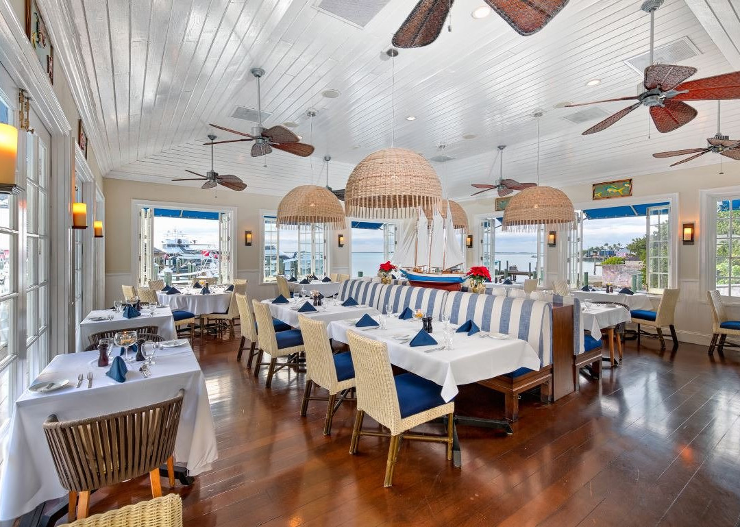 情人节滨海度假村主图