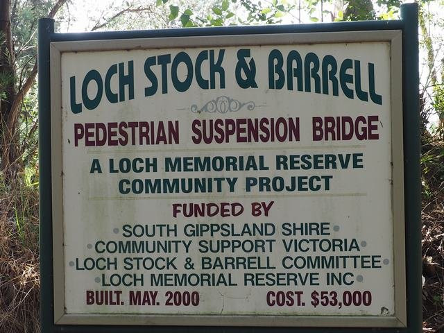 Loch Suspension Bridge景点图片