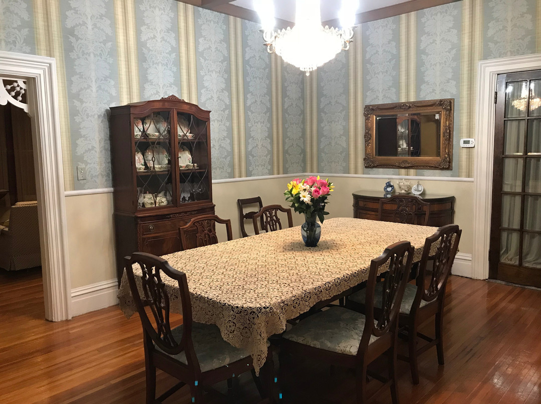 Larch Pine Inn Bed & Breakfast主图