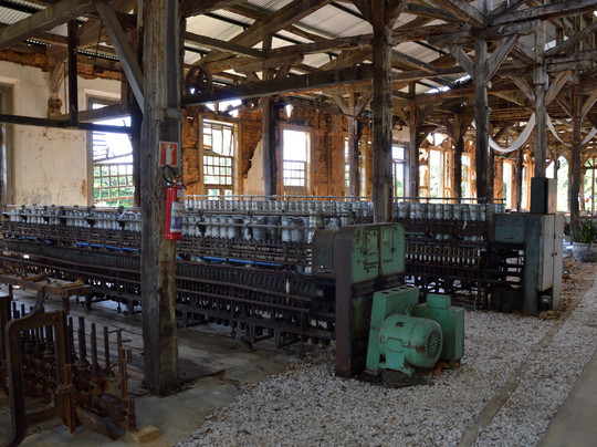 Antiga Fabrica de Tecidos Santa Barbara-Augusto de Lima必去景点