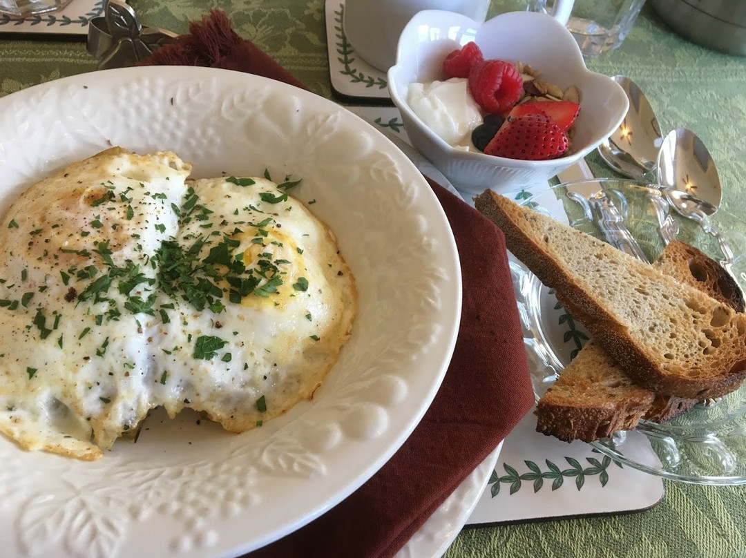 Lang House on Main Street Bed and Breakfast主图