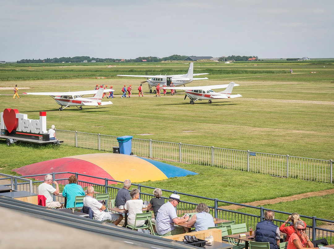 特克塞尔机场酒店主图