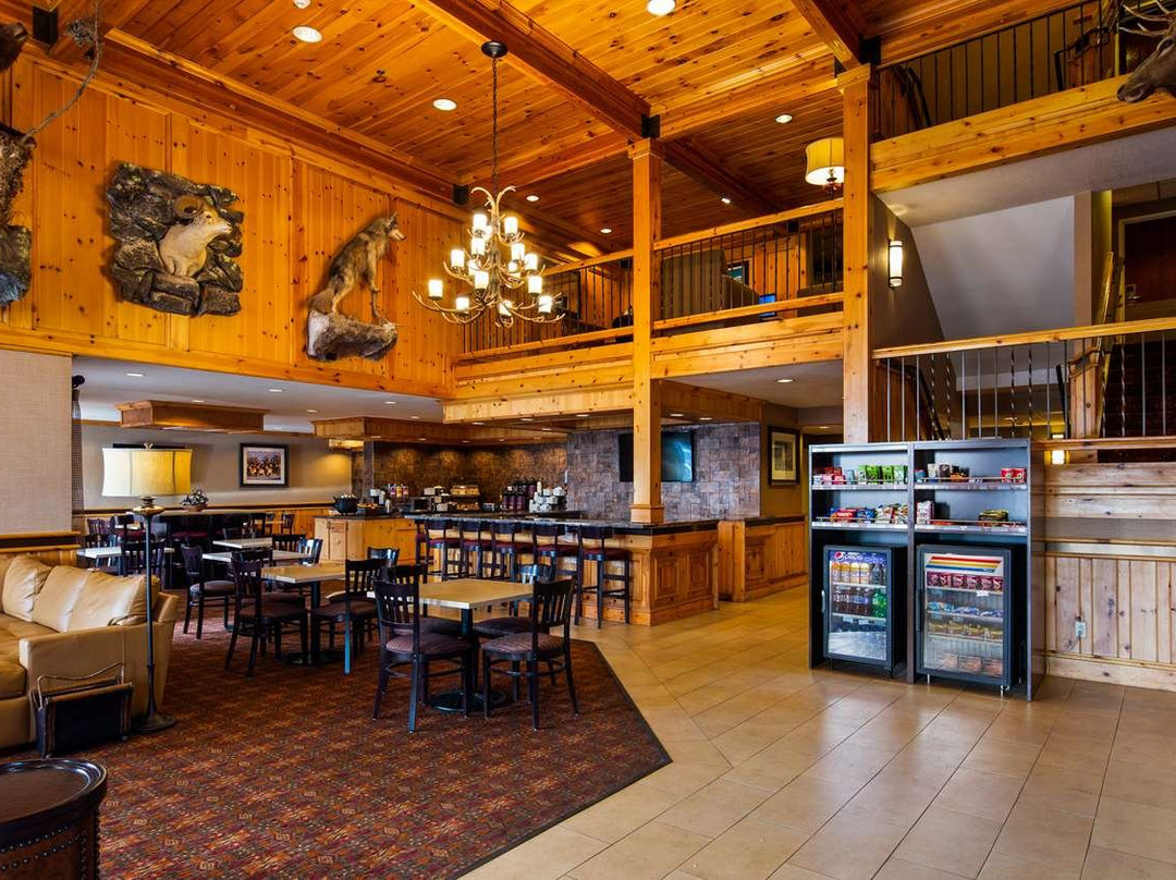 Best Western Plus Olympic Inn主图