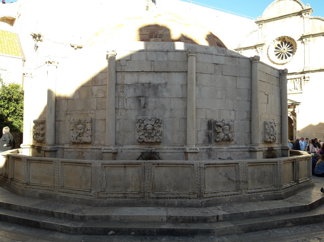 Onophrian Fountain-杜布罗夫尼克必去景点