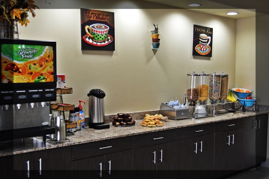 Karnes City Lodge主图