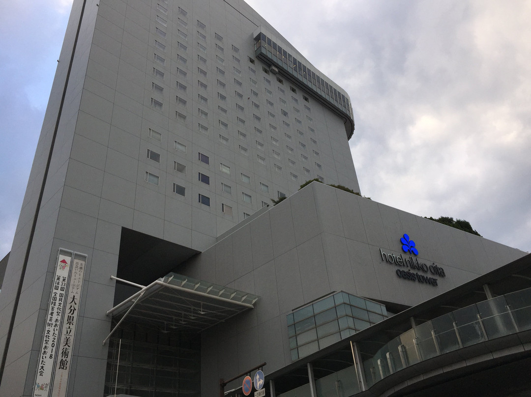 大分绿洲塔酒店主图