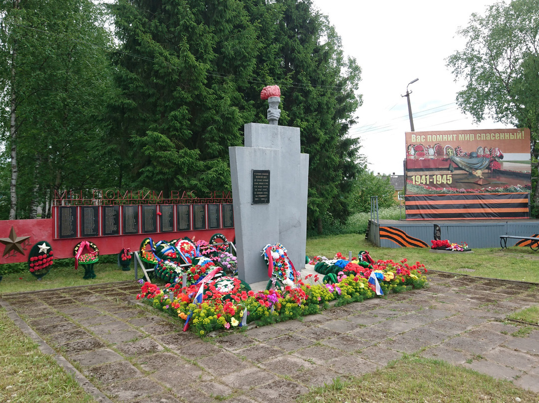 Verkhniye Mandrogi旅游景点-Memorial of the Great Patriotic War