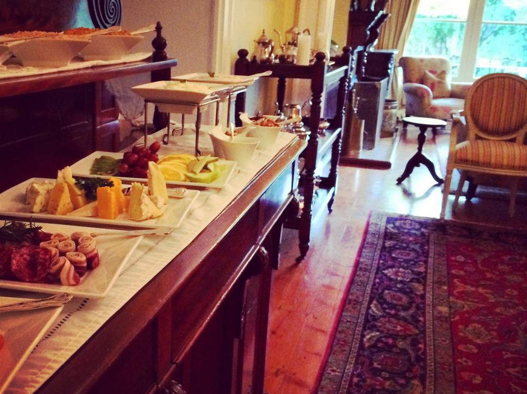 Hacklewood Hill Country House主图