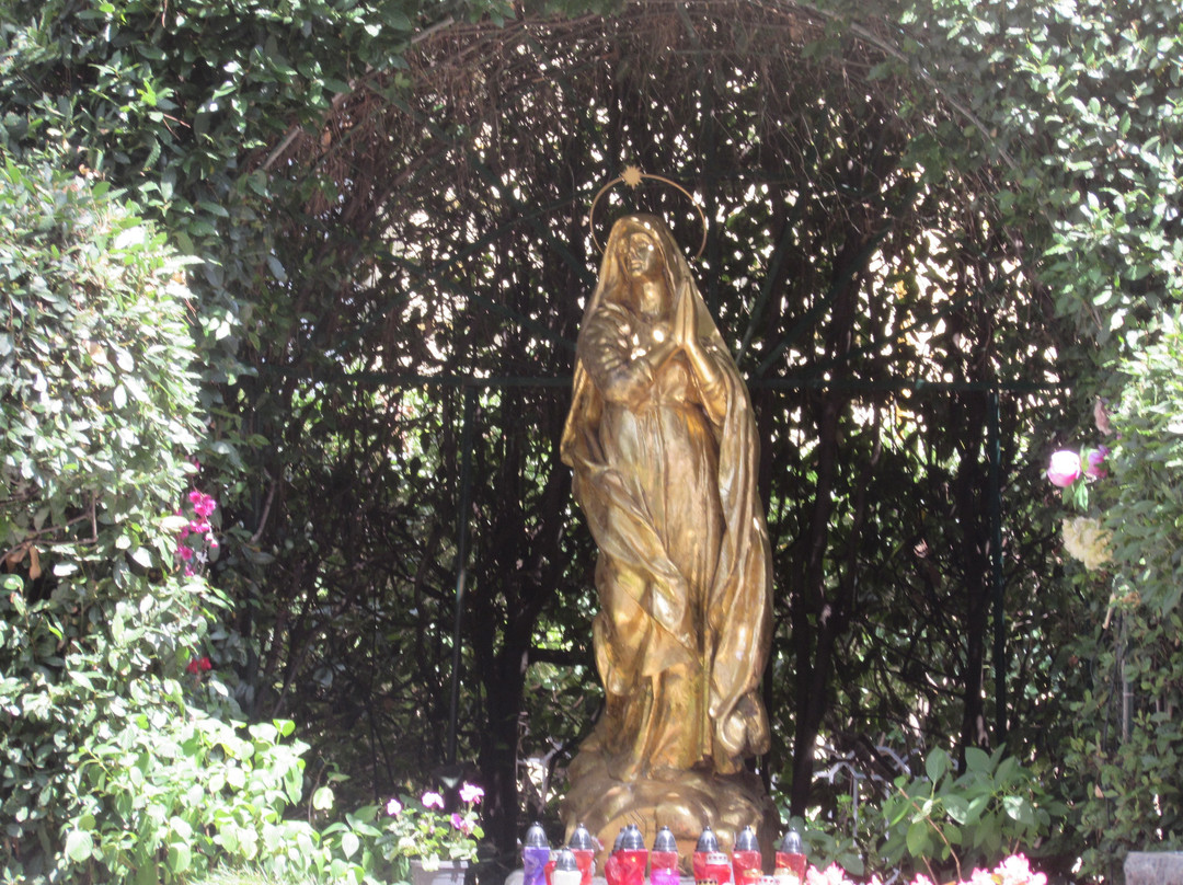 Madonna del Mare Statue-欧帕提亚必去景点