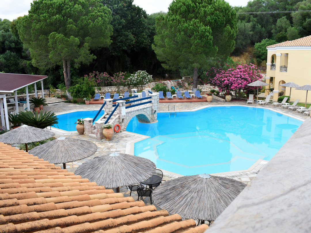 Karavostasi Beach Hotel主图