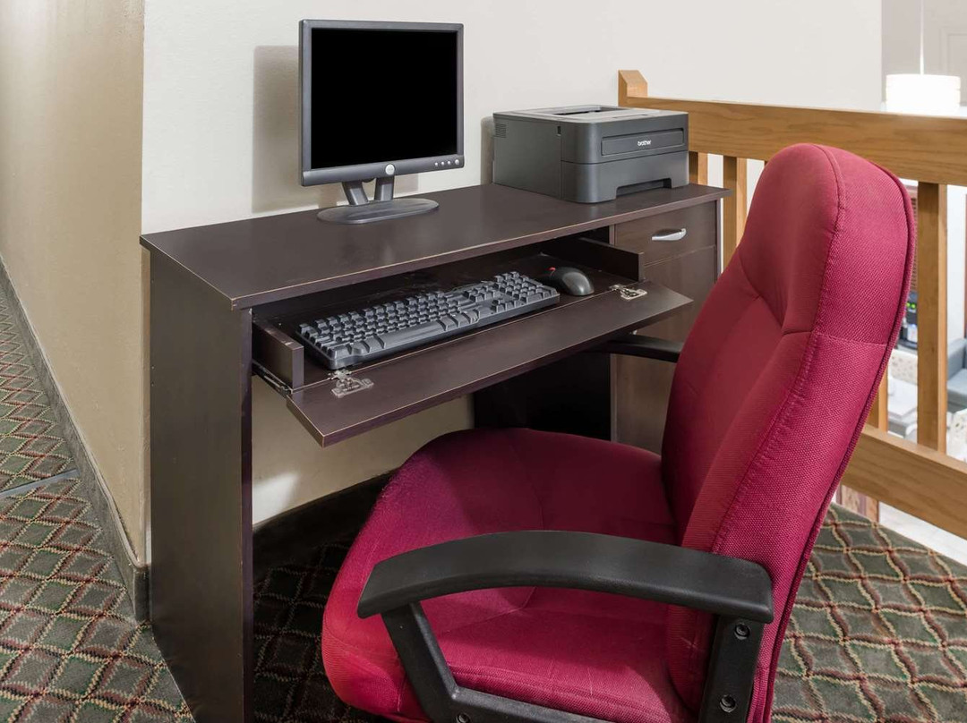 Super 8 by Wyndham West Plains主图