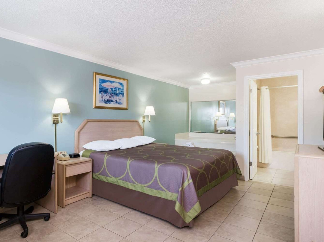 Super 8 by Wyndham Ft Walton Beach主图