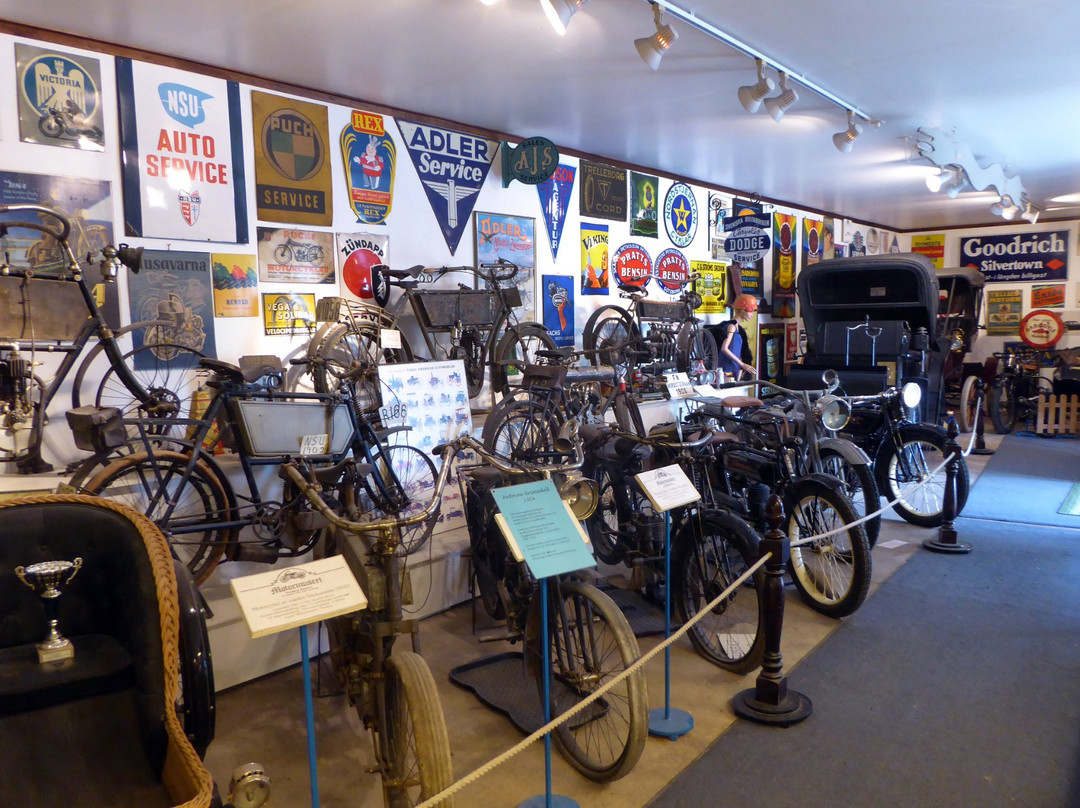 Torsångs Motor Museum-Borlange必去景点