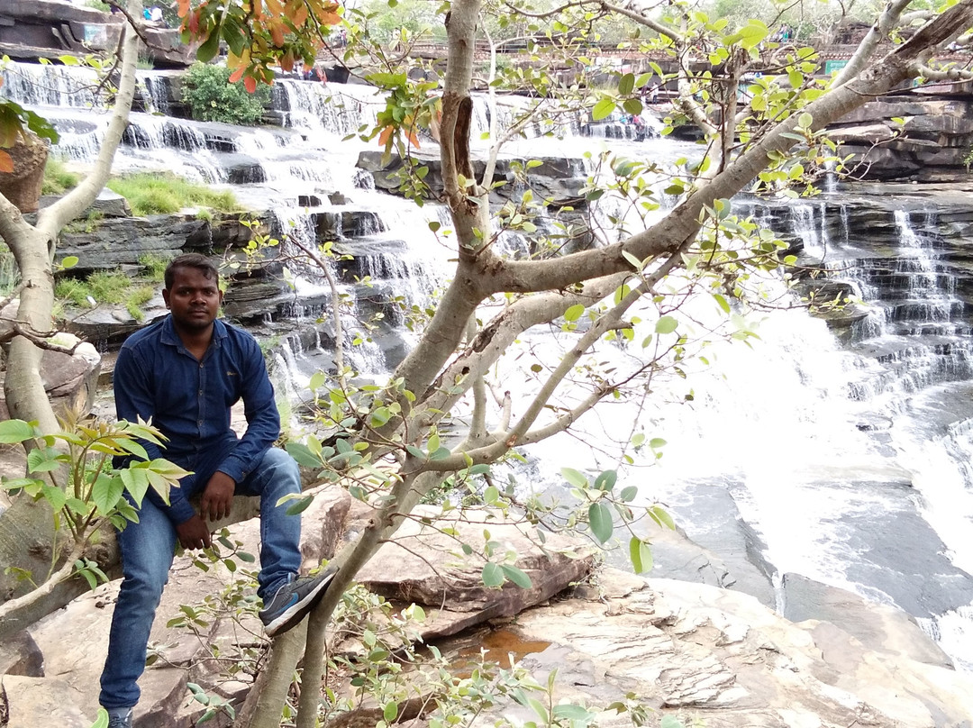 Devdari Falls-钱道利必去景点