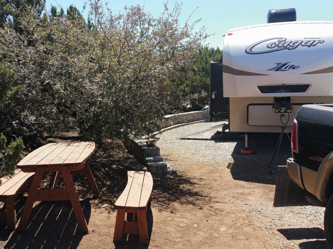 Manzano's RV Park主图