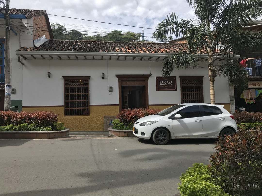 Ciudad Bolivar餐馆和美食-La Casa