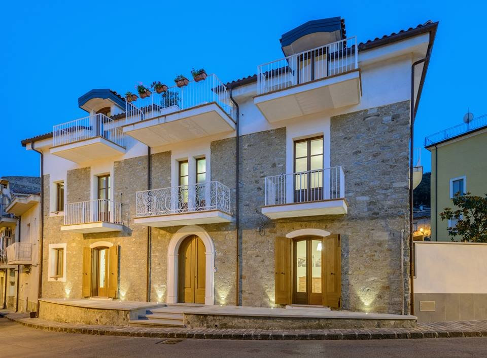 Ogliastro Cilento酒店住宿-Bifora B & B