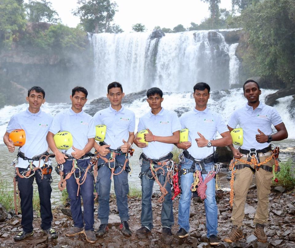 Mayura Zipline at Waterfall-森莫诺隆必去景点