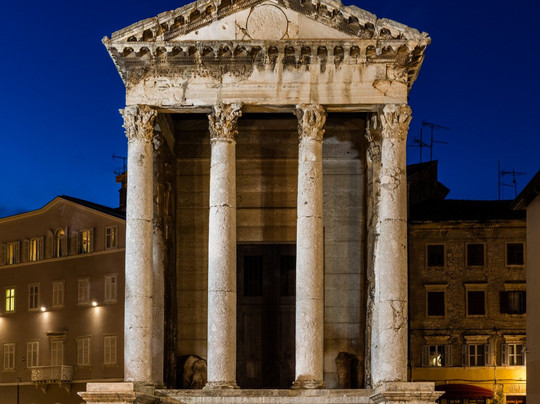 Pula Walking Tour-普拉必去景点