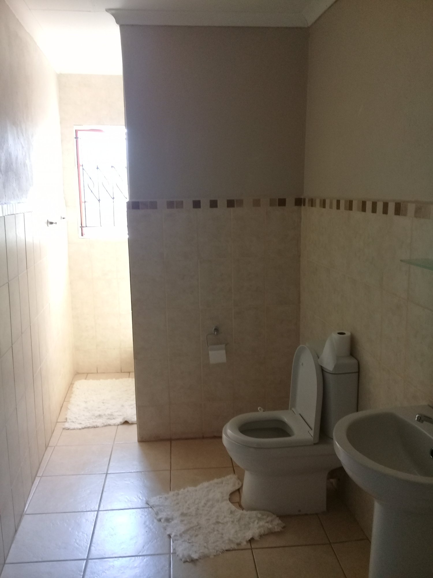 Valley View Guest House-浴室