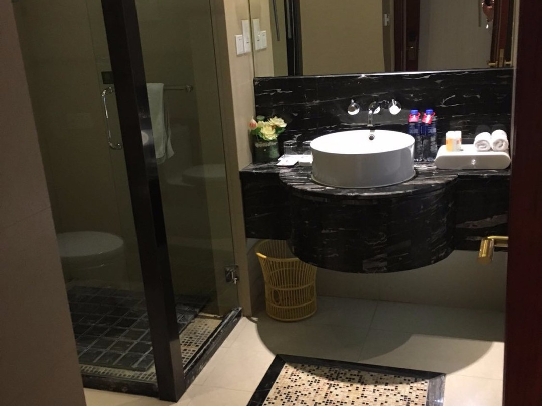 宝应华美达大酒店主图