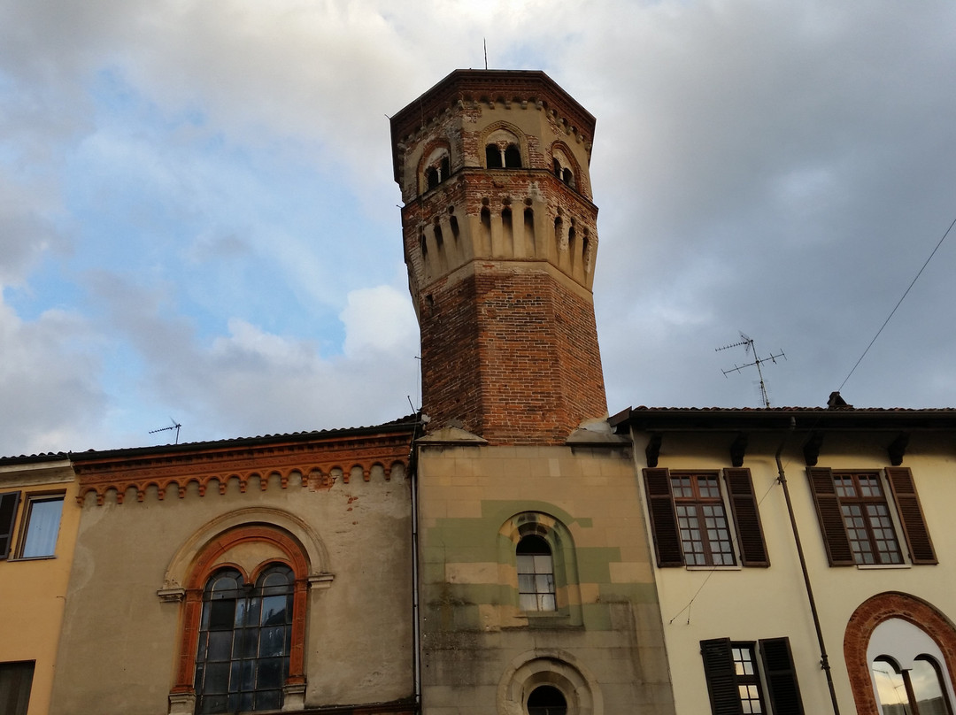 Torre dei Tizzoni景点图片