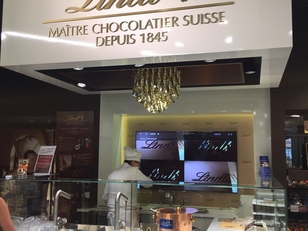 Lindt Chocolate Shop Luzern-卢塞恩必去景点