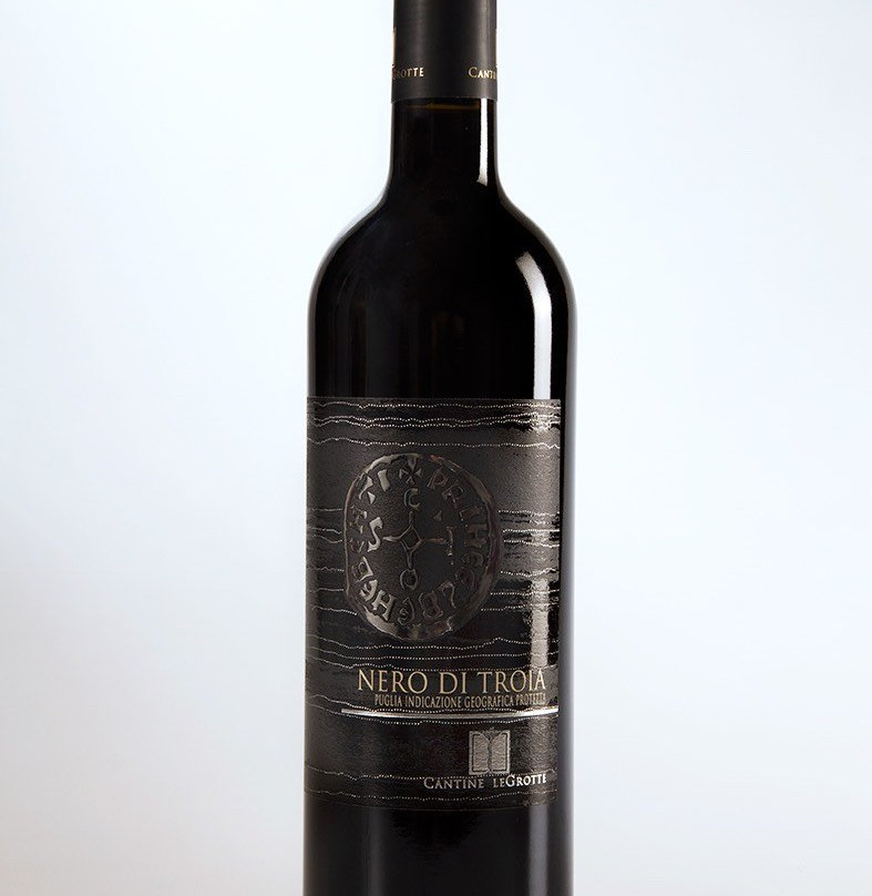 Cantine Le Grotte-Apricena必去景点