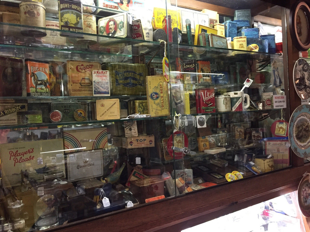 Islander Trading Post Antiques景点图片