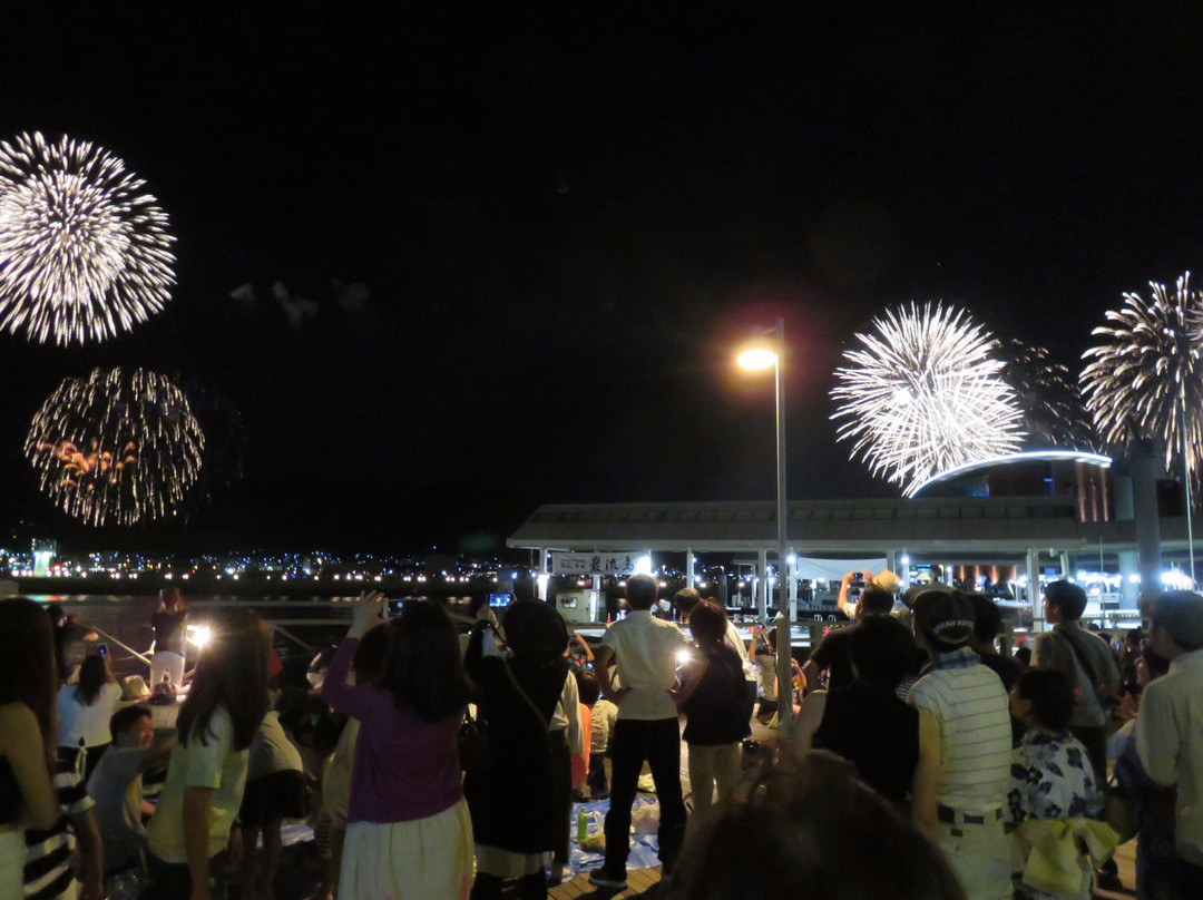 Kanmon Kaikyo Fireworks-北九州市必去景点
