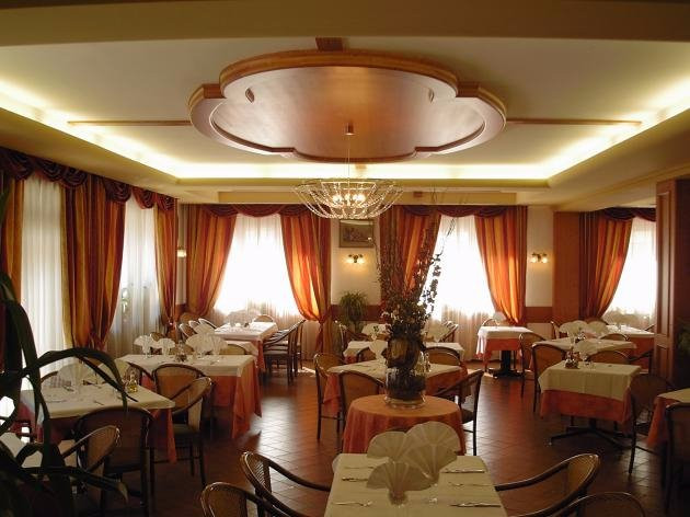 Edolo酒店住宿-Hotel Eternità