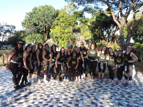 Praca Nossa Senhora da Gloria-Contagem必去景点