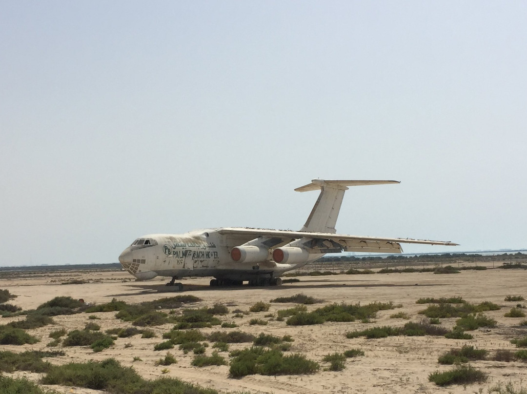 乌姆盖万旅游景点-Abandoned Ilyushin IL 76