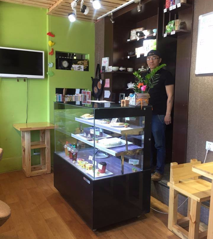 O'cha Green Tea & Book Cafe