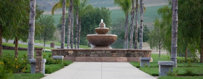 Rose Hills Memorial Park and Mortuary-惠提尔必去景点