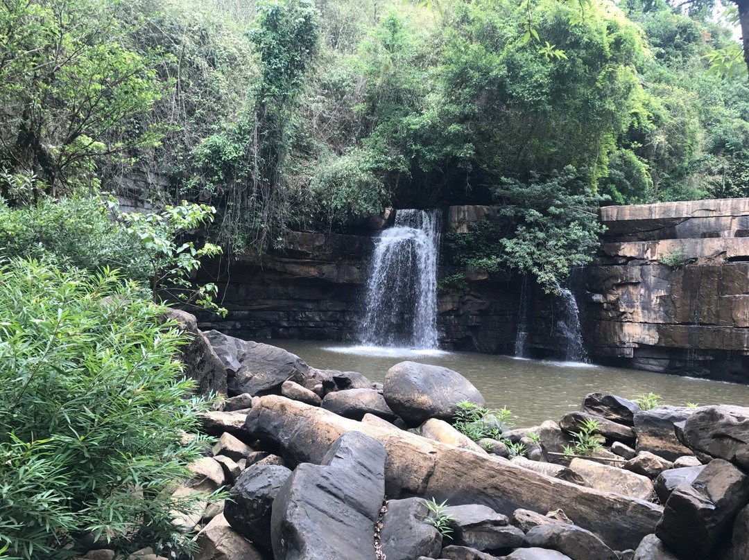 Sri Dit Waterfall景点图片